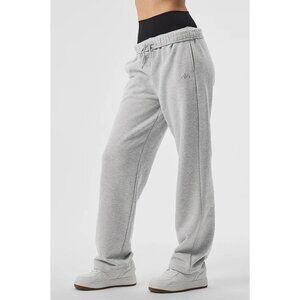 ALO YOGA Women's Accolade Straight Leg Sweatpant Size L In Athletic Heather Grey